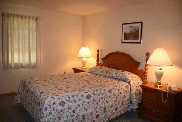 Kathy'S Motel Lake George Room photo